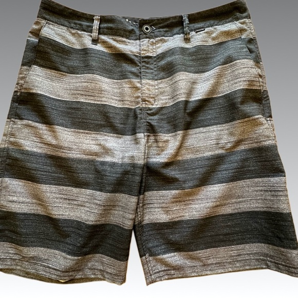 HURLEY Men's Hybrid Walk Shorts Black Gray Stripe Board Swim Surf Quick Dry 34 - Picture 1 of 9